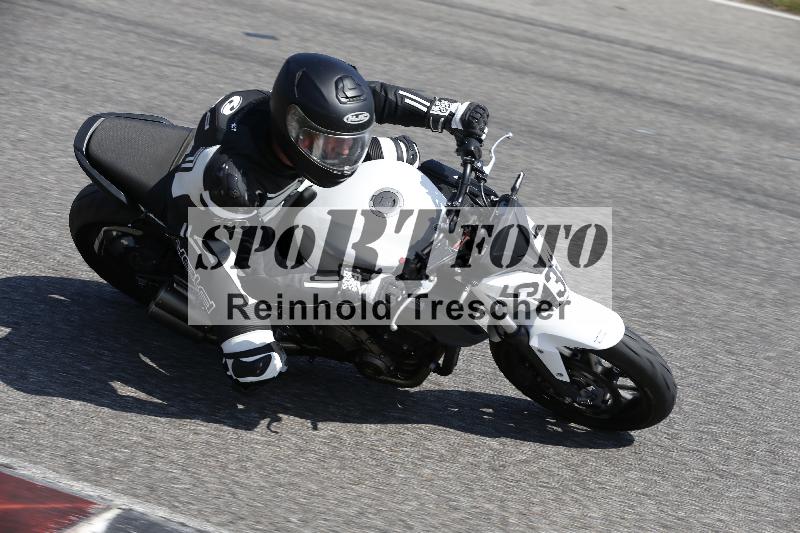 /45 10.08.2025 Plüss Moto Sport ADR/Einsteiger/532